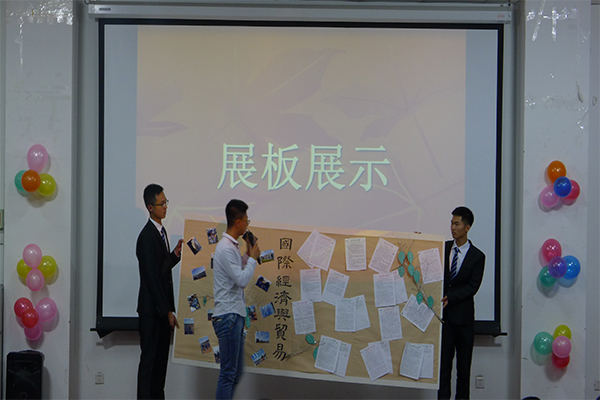 乐鱼·体育官方网站举办“明德砺志,向梦起航”军训汇报会 乐鱼·体育官方网站举办“明德砺志,向梦起航”军训汇报会